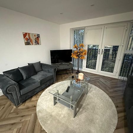 Brand New Modern Luxurious Apartment Near The City Бірмінгем Екстер'єр фото